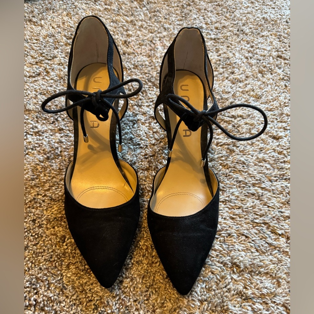Unisa pointed toe black heel with adjustable ankle strap